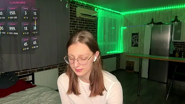 Snapshot of ChrisAmott chatting on 27, 2, 2026 ChrisAmott online show from 27, 2, 2026