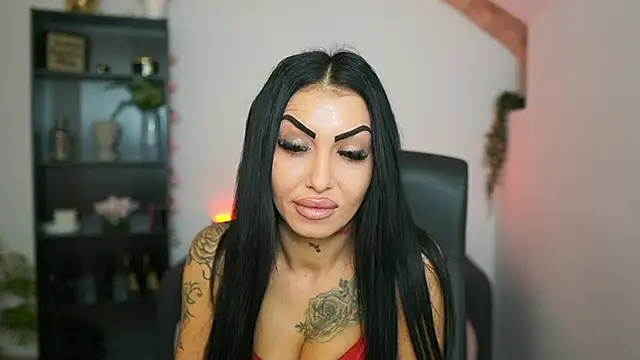 Latinella  online show from 13, 1, 2026