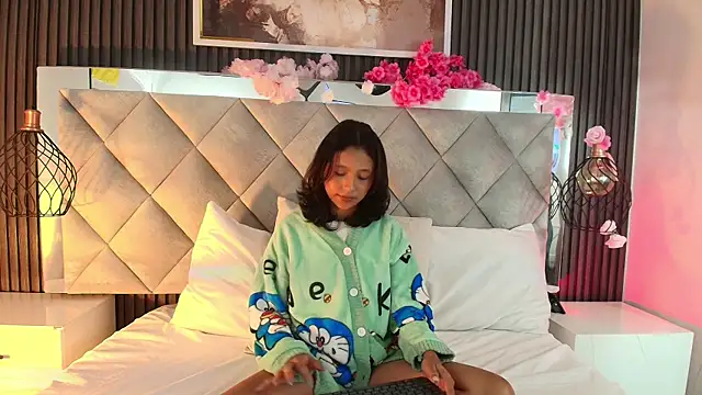 Snapshot of Real_virgin_Pussy chatting on 13, 5, 2026 Real virgin Pussy online show from 13, 5, 2026