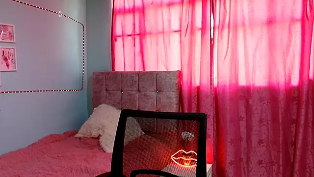 Snapshot of talia_mystic chatting on 9, 2, 2026 talia mystic online show from 9, 2, 2026