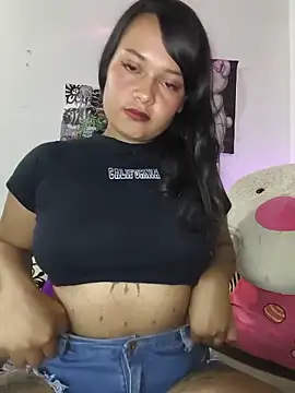 Snapshot of ebonysummer_ chatting on 6, 6, 2026 ebonysummer online show from 6, 6, 2026