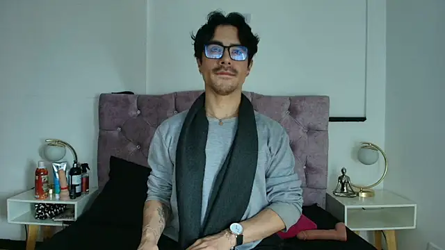 Snapshot of Ethan_Briggs_ chatting on 3, 3, 2026 Ethan Briggs online show from 3, 3, 2026