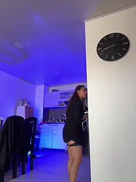 Pretty  Milf online show from 8, 4, 2026