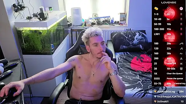 Rayzel White online show from 24, 2, 2026