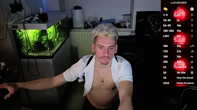 Rayzel White online show from 30, 3, 2026