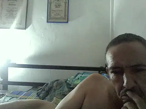 Snapshot of guevo14cm3 chatting on 6, 7, 2026 guevo14cm3 online show from 6, 7, 2026