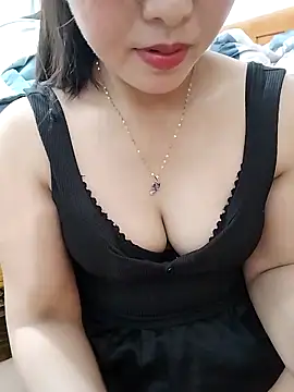 Snapshot of MaiNgoc_sexy chatting on 21, 4, 2026 MaiNgoc sexy online show from 21, 4, 2026