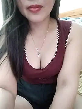 Snapshot of MaiNgoc_sexy chatting on 5, 5, 2026 MaiNgoc sexy online show from 5, 5, 2026