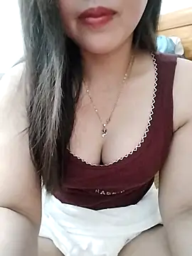 Snapshot of MaiNgoc_sexy chatting on 6, 5, 2026 MaiNgoc sexy online show from 6, 5, 2026