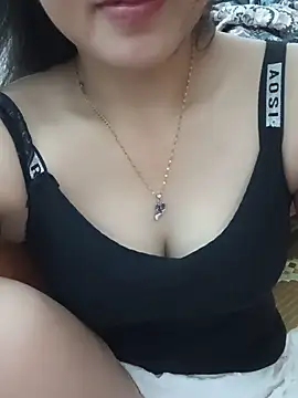 Snapshot of MaiNgoc_sexy chatting on 27, 5, 2026 MaiNgoc sexy online show from 27, 5, 2026
