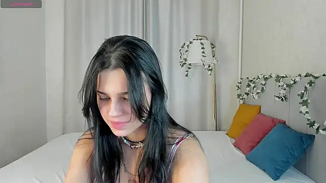 Snapshot of Leslie_Wholsh chatting on 12, 2, 2026 Leslie Wholsh online show from 12, 2, 2026