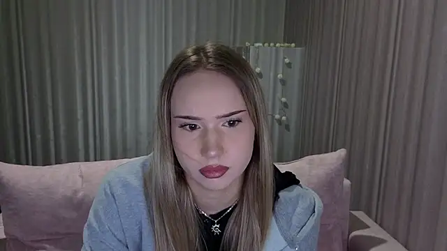 White  a  Black online show from 15, 1, 2026