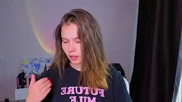 Catherine Karis online show from 17, 7, 2026