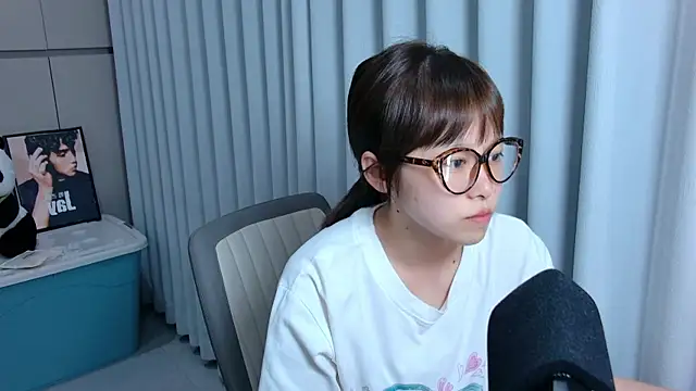 yuki-888 online show from 18, 4, 2026