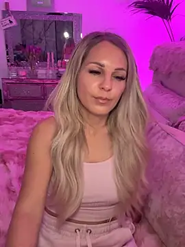 Snapshot of JulieSol chatting on 2, 3, 2026 JulieSol online show from 2, 3, 2026