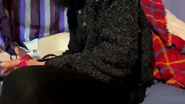 joyfullpussylicker online show from 5, 2, 2026