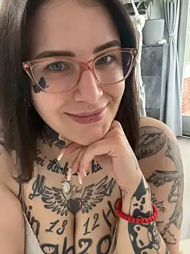 Snapshot of NyxTattoo chatting on 4, 5, 2026 NyxTattoo online show from 4, 5, 2026