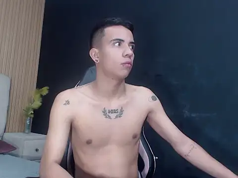 Snapshot of MaximoGrayy chatting on 14, 1, 2026 MaximoGrayy online show from 14, 1, 2026