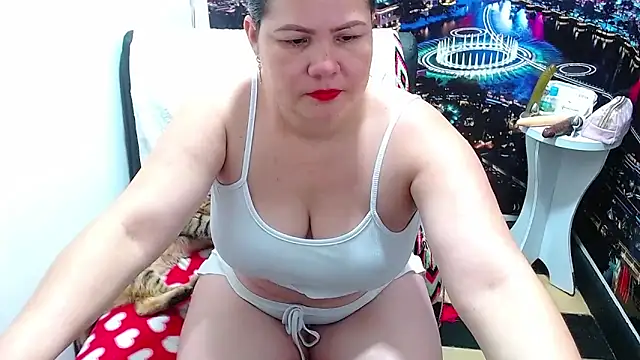 Snapshot of tila_nastyy chatting on 21, 4, 2026 tila nastyy online show from 21, 4, 2026