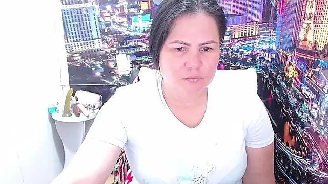 Snapshot of tila_nastyy chatting on 30, 4, 2026 tila nastyy online show from 30, 4, 2026