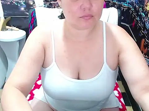 Snapshot of tila_nastyy chatting on 25, 5, 2026 tila nastyy online show from 25, 5, 2026