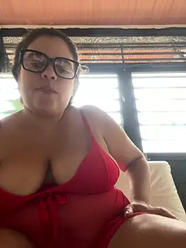 Snapshot of Julissa_x chatting on 13, 2, 2026 Julissa x online show from 13, 2, 2026