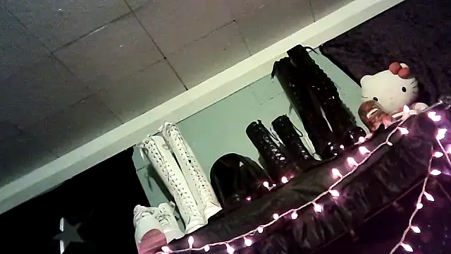 allymoon1369 online show from 16, 4, 2026