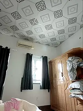 Famrita online show from 9, 4, 2026