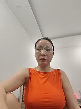 Snapshot of Famrita chatting on 25, 5, 2026 Famrita online show from 25, 5, 2026