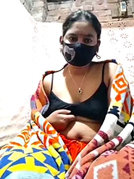 Snapshot of Hot_Sweeti chatting on 11, 2, 2026 Hot Sweeti online show from 11, 2, 2026