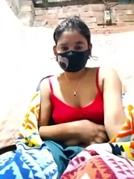 Snapshot of Hot_Sweeti chatting on 12, 2, 2026 Hot Sweeti online show from 12, 2, 2026