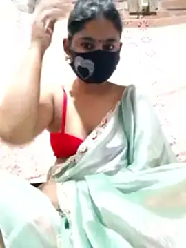 Snapshot of Hot_Sweeti chatting on 13, 2, 2026 Hot Sweeti online show from 13, 2, 2026