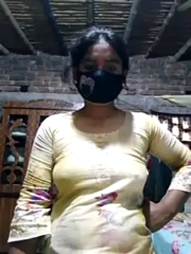 Snapshot of Hot_Sweeti chatting on 6, 3, 2026 Hot Sweeti online show from 6, 3, 2026