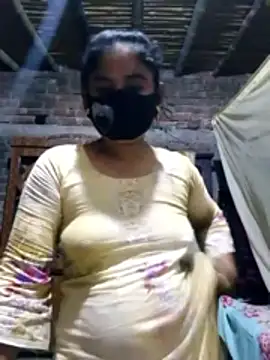 Snapshot of Hot_Sweeti chatting on 6, 3, 2026 Hot Sweeti online show from 6, 3, 2026