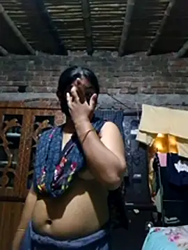 Snapshot of Hot_Sweeti chatting on 16, 4, 2026 Hot Sweeti online show from 16, 4, 2026