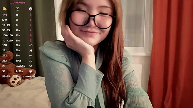 nullgirl online show from 25, 3, 2026