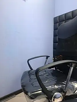 Snapshot of valenlopezz_ chatting on 4, 3, 2026 valenlopezz online show from 4, 3, 2026