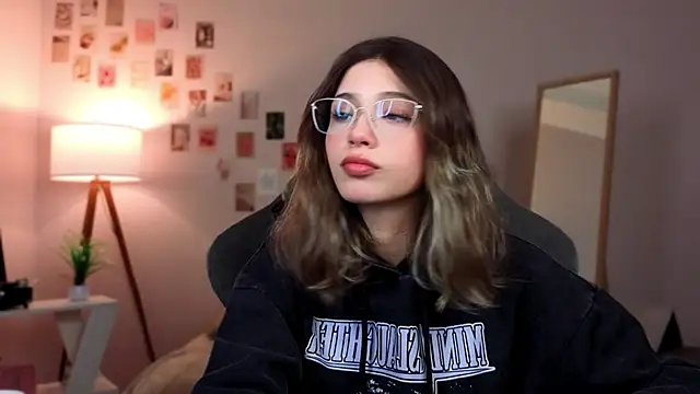 Snapshot of dinnerwithflowers chatting on 19, 1, 2026 dinnerwithflowers online show from 19, 1, 2026