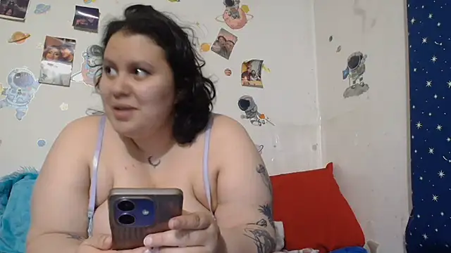 Snapshot of RavenEllieUniverse chatting on 29, 6, 2026 RavenEllieUniverse online show from 29, 6, 2026