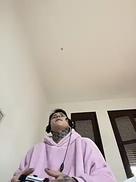 COLOMBIAN20CM online show from 4, 3, 2026