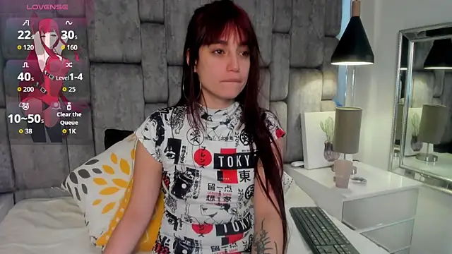 Snapshot of JenniQ69 chatting on 27, 4, 2026 JenniQ69 online show from 27, 4, 2026