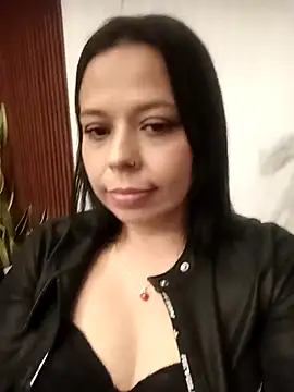 Snapshot of RossyAlvarez chatting on 1, 7, 2026 RossyAlvarez online show from 1, 7, 2026