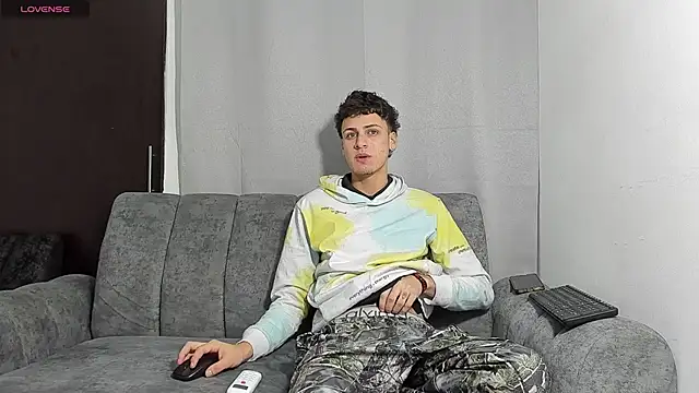 Snapshot of Two_sexboys chatting on 25, 2, 2026 Two sexboys online show from 25, 2, 2026