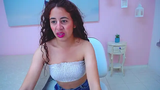 scarlett clyde online show from 7, 3, 2026