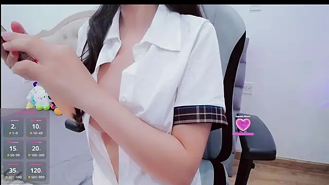 Snapshot of Nara2xx chatting on 4, 6, 2026 Nara2xx online show from 4, 6, 2026