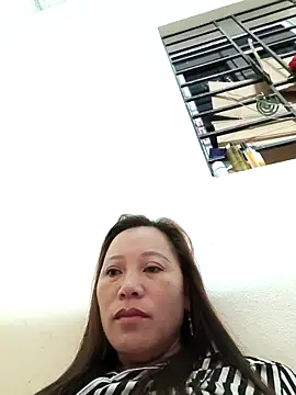 Snapshot of Jooj- chatting on 11, 5, 2026 Jooj- online show from 11, 5, 2026