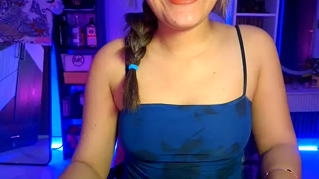 Snapshot of _Maanvi_ chatting on 14, 6, 2026 Maanvi online show from 14, 6, 2026