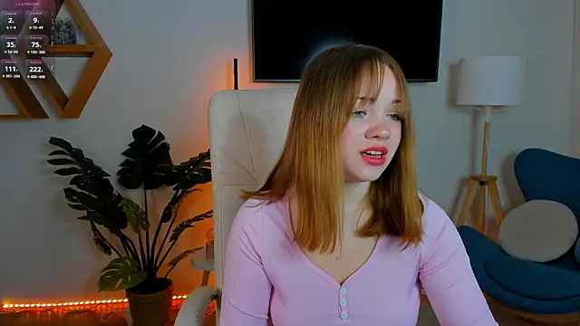 Kiss Moon online show from 3, 2, 2026