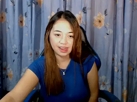 Snapshot of pinay_mayahiga chatting on 27, 4, 2026 pinay mayahiga online show from 27, 4, 2026