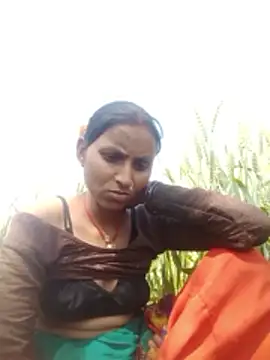 Snapshot of Juli_rathore chatting on 2, 3, 2026 Juli rathore online show from 2, 3, 2026